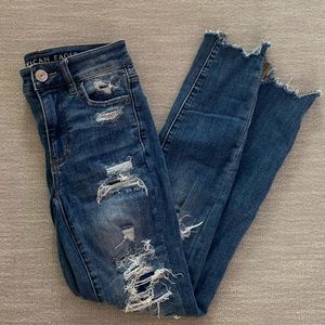 American Eagle High Rise Distressed Jeggings